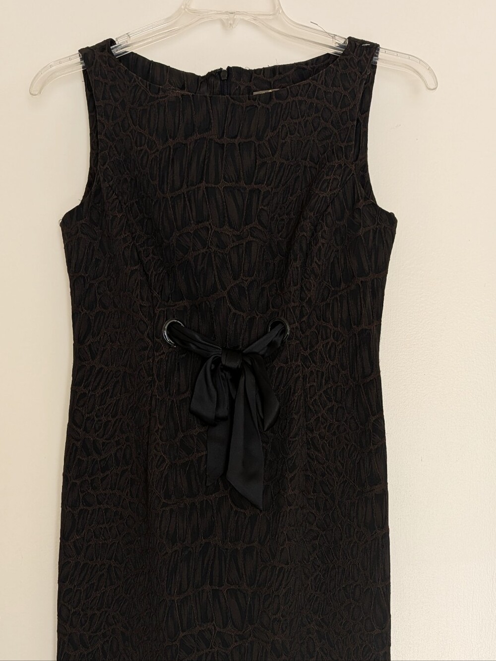 Taylor Dress 6 Textured Crocodile Print Sleeveless Tie-Waist Black Brown